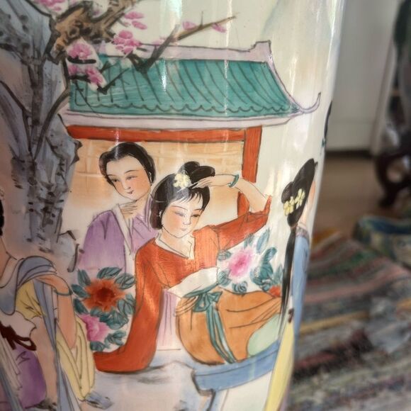 Vintage Porcelain Hand-Painted Vase/Umbrella Stand Geisha & Flowers 18”x8.5” - Picture 13 of 16